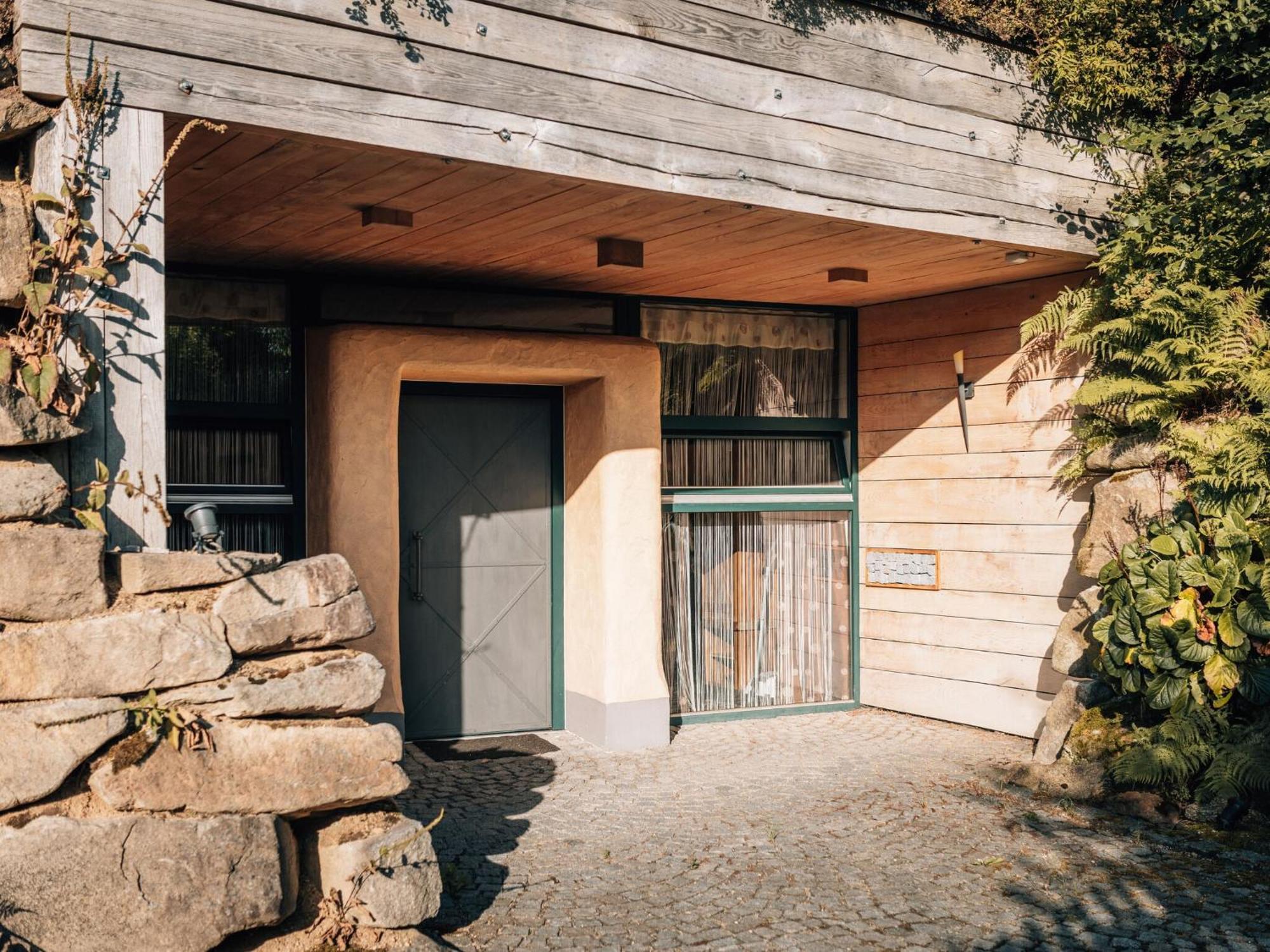 Holiday Home With Whirlpool And Sauna In Viechtach Extérieur photo