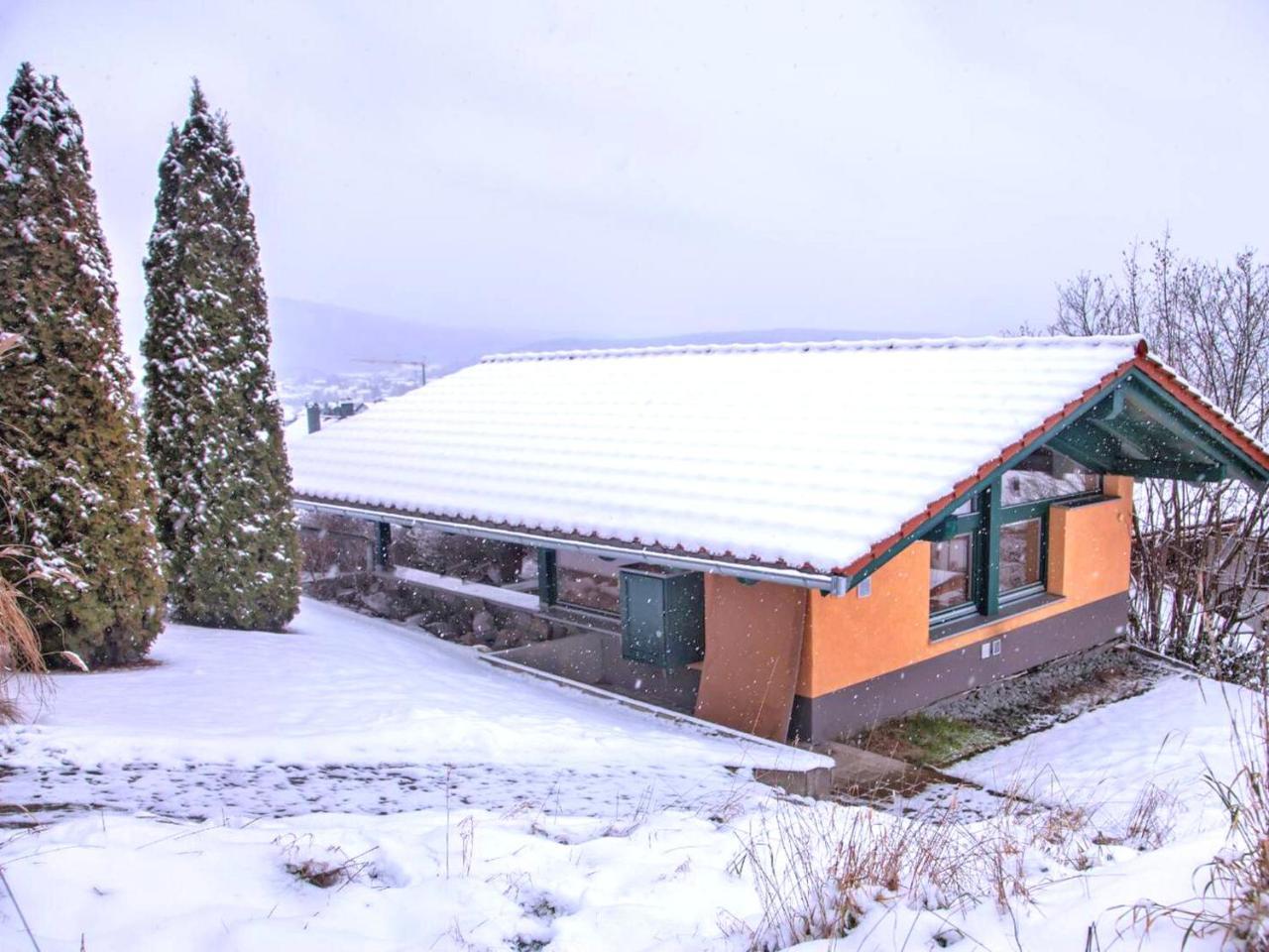 Holiday Home With Whirlpool And Sauna In Viechtach Extérieur photo